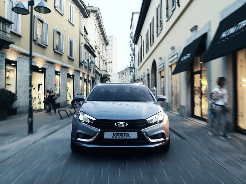 Пилотная партия хэтчбеков Lada Vesta будет выпущена в следующем году