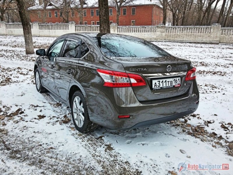 Модель «Сентра» в Европе недоступна, а вот в США седан хорошо знают – три ее поколения прошли через руки американцев. Пришел черед россиян