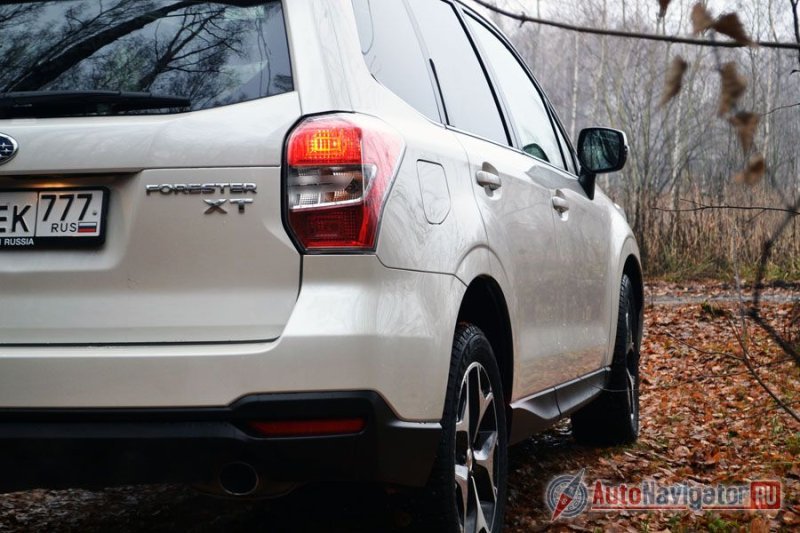 Для тех, кто не в теме, шильдик «ХТ» значит, что под капотом есть наддув, а за рулем очень весело