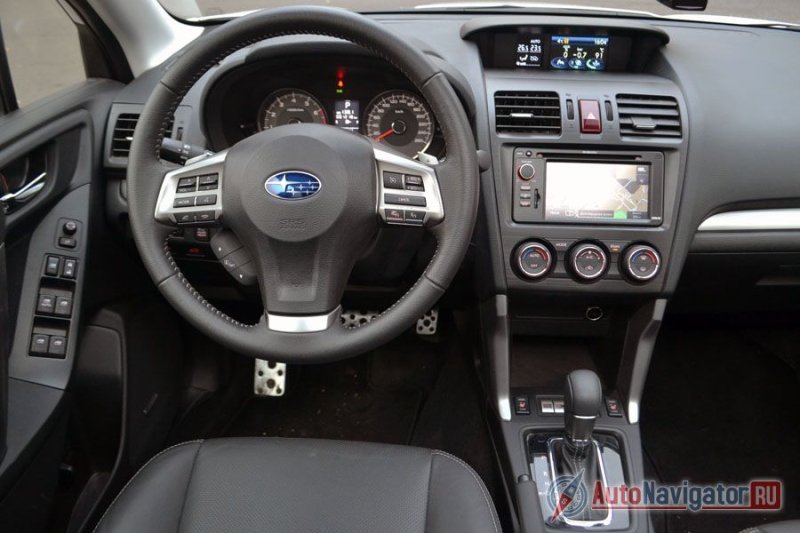 К эргономике салона вопросов нет, а вот к общему стилю - есть