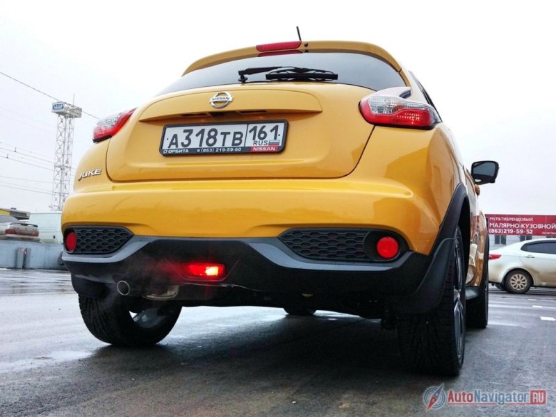 Для испытаний мне досталась переднеприводная версия с мотором мощностью 117 л.с. и вариатором в дорогой комплектации LE