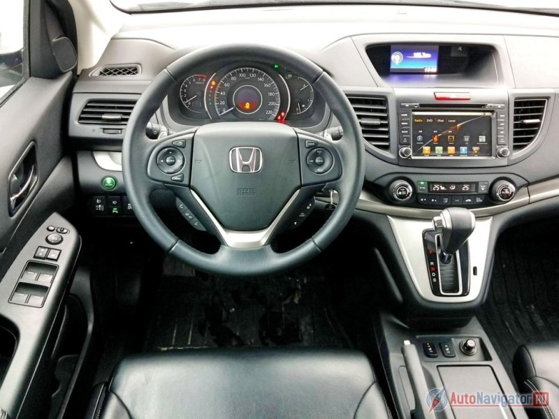 В топовой комплектации 2-литровой версии наличествует самое современное оборудование