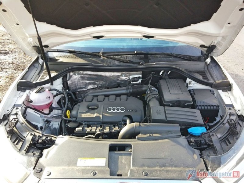 Мотор 2.0 TFSI, на мой взгляд, немного шумноват