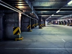 В Москве планируют строить парковки под площадями, бульварами и дорогами