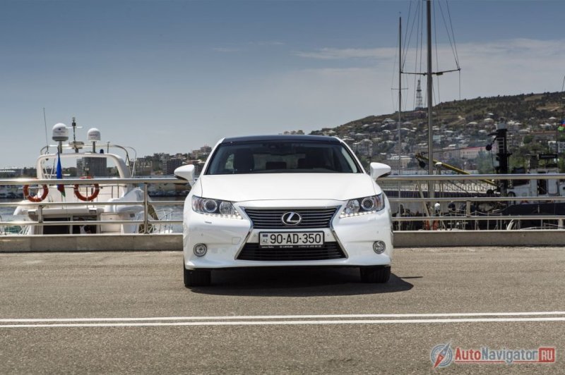 Lexus ES 350: Взвешенный выбор