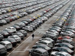 В 2015 году российский авторынок может обвалиться