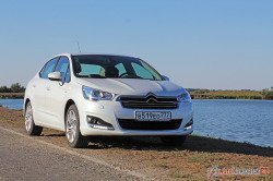 Citroen C4 Sedan: Французский прагматик
