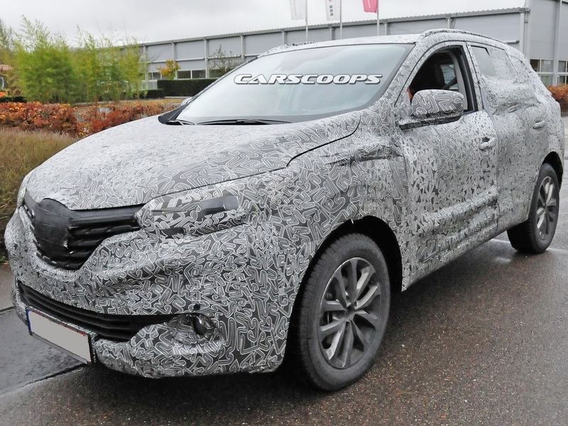 Новая генерация Renault Koleos выехала на тесты
