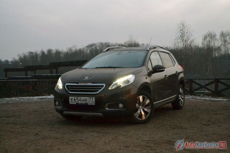 Любая модель «Пежо» в России - женский автомобиль и 2008 - не исключение. Его также чаще выбирают представительницы прекрасного пола