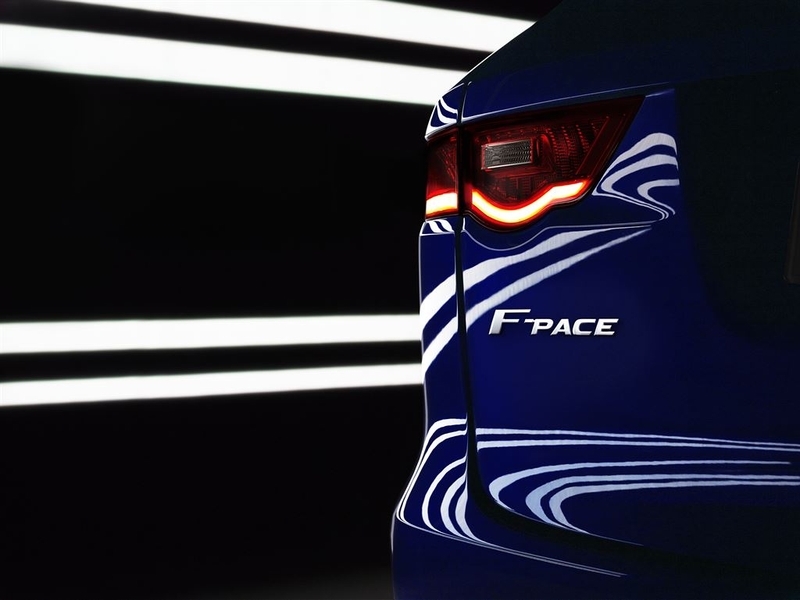 Jaguar F-Pace появится в продаже в 2016 году