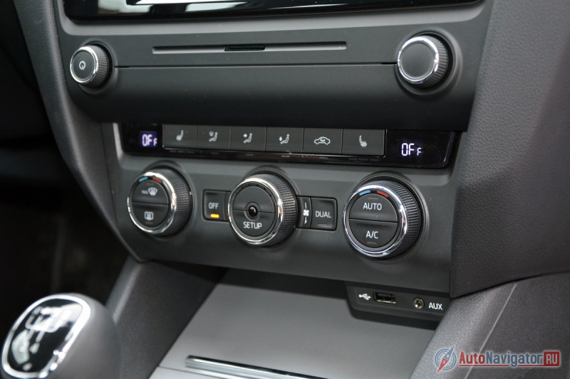 Наконец-то появился вход USB