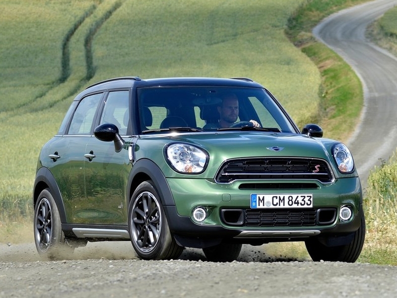 Mini снова повышает цены на автомобили в РФ