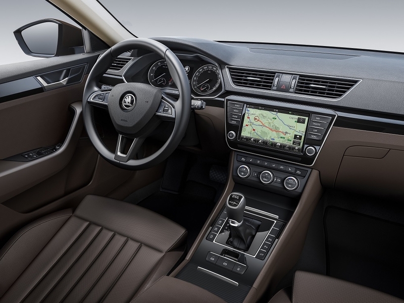 Skoda Superb New — первая фотография интерьера
