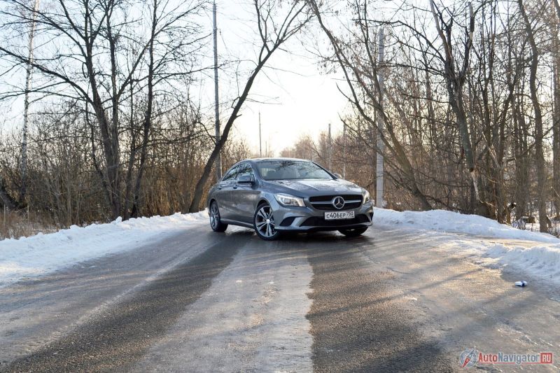 Разгон до сотни занимает 6,6 секунды, на одну десятую медленней, чем аналогично оснащенный хэтчбек