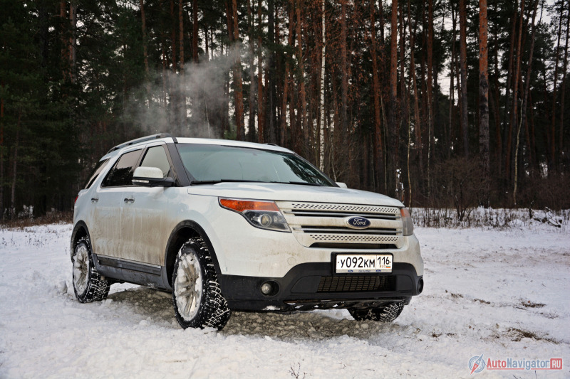 Собственное происхождение он охотно демонстрирует окружающим, выставляя его на показ. Мол, оцените размеры, разглядите масштабы, отметьте размах...