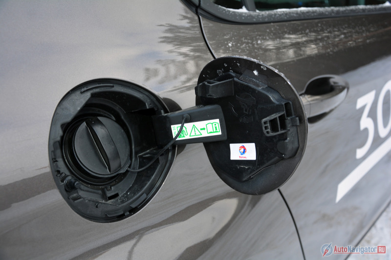 Пробку бензобака теперь не нужно открывать ключом