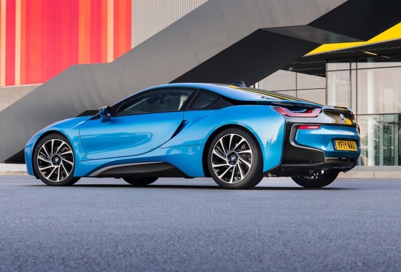 BMW i8