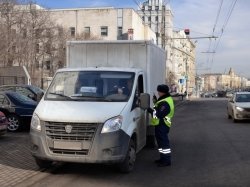ГИБДД Москвы напоминает о необходимости установки тахографов