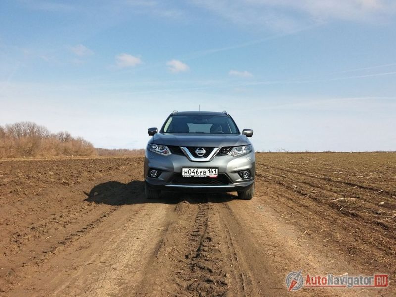 В любых условиях автомобиль ведет себя хорошо. Не идеально, но сбалансировано и предсказуемо