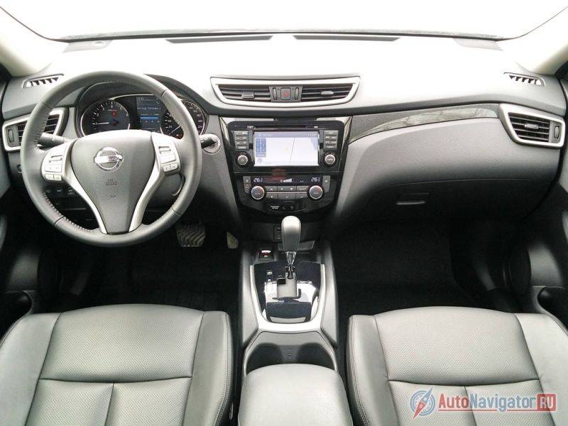 Салон «икс-трейла» примечателен вместительностью и удобством