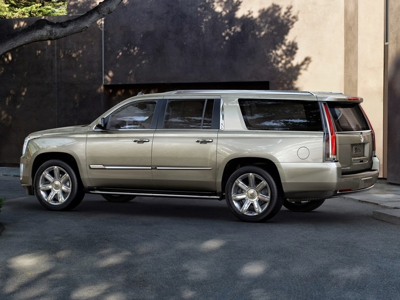 Cadillac Escalade New — в России от 4 340 000 рублей