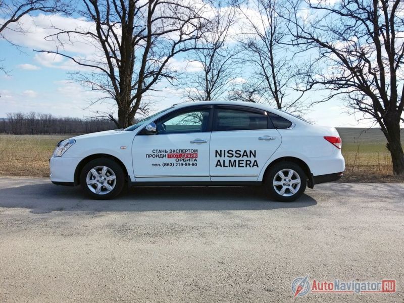 Сложно назвать «Альмеру» однозначно красивой... Нет, она не красавица, но что-то самобытное в ней есть