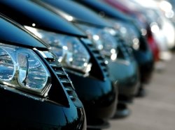 Падение российского авторынка в феврале составило 37,9%