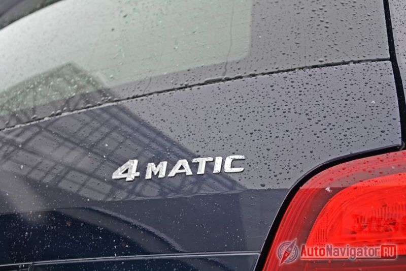 Любой GLK для российского рынка – автомобиль с «автоматом» и полным-приводом 4 Matic