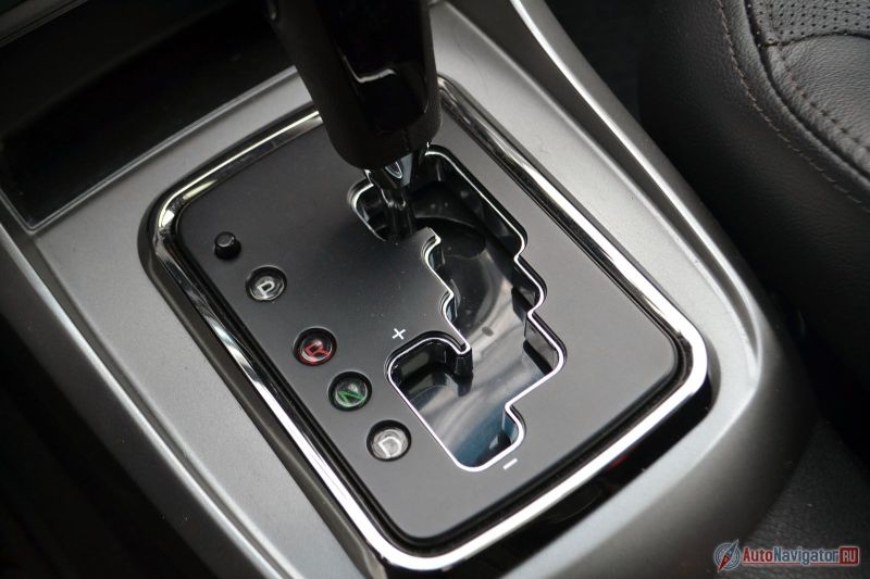 Вариатор имеет 6 виртуальных ступеней. Как и все бесступенчатые трансмиссии, он заставляет мотор при разгоне жужжать, как пылесос