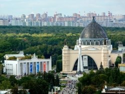 Час парковки у ВДНХ в Москве будет стоить 100 рублей