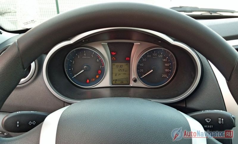 «Командный центр» водителя незамысловат