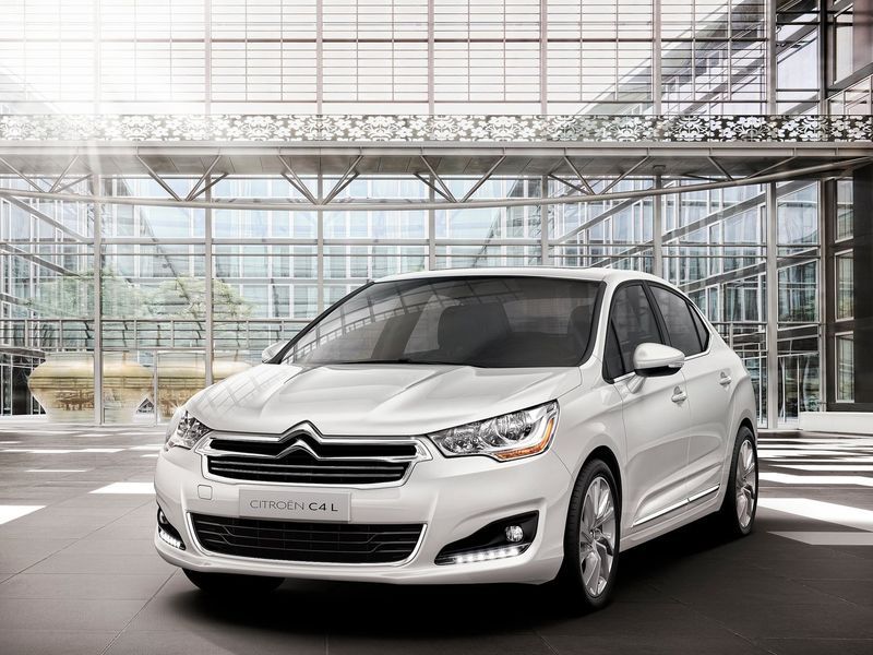 Citroen C4 седан