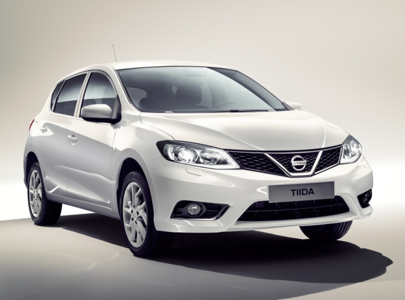 Nissan Tiida второго поколения заметно похорошел
