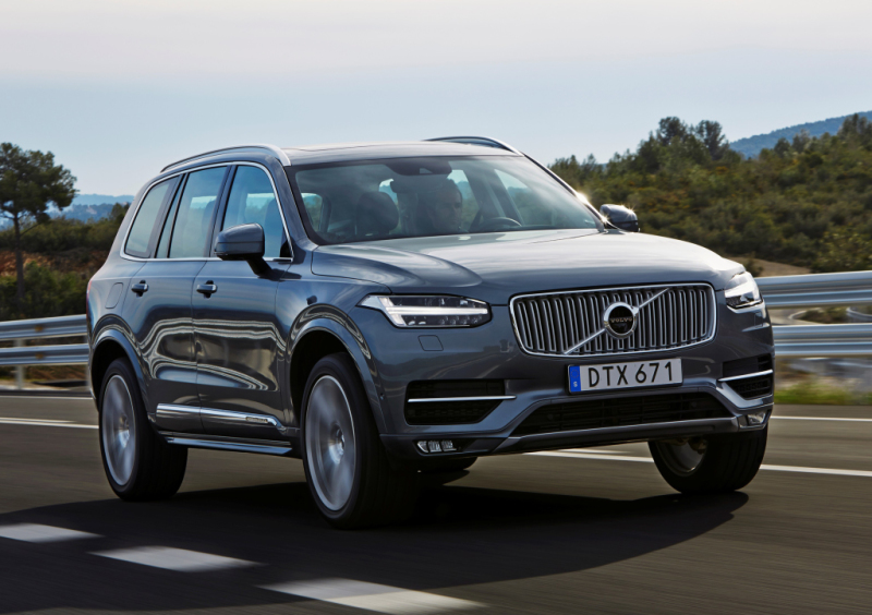 Носовая часть выглядит в некотором смысле футуристично