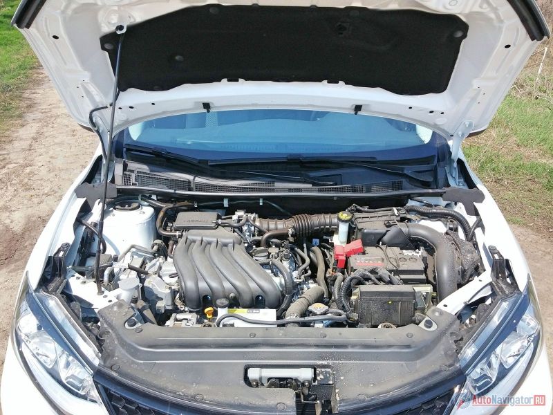 На тесте у вашего покорного слуги побывал хэтчбек Nissan Tiida II, оснащенный 1.6-литровым 117-сильным мотором