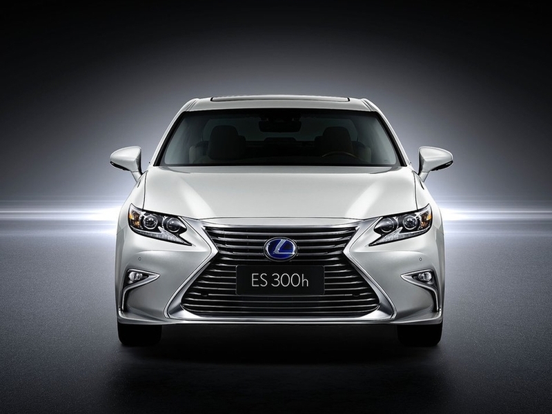 В Шанхае представлен новый Lexus ES