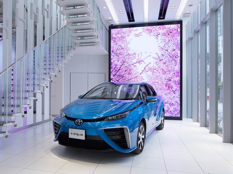 Для Toyota Mirai в Японии построен специальный шоу-рум