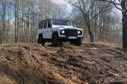 Land Rover Defender: Путешествие в далекое прошлое