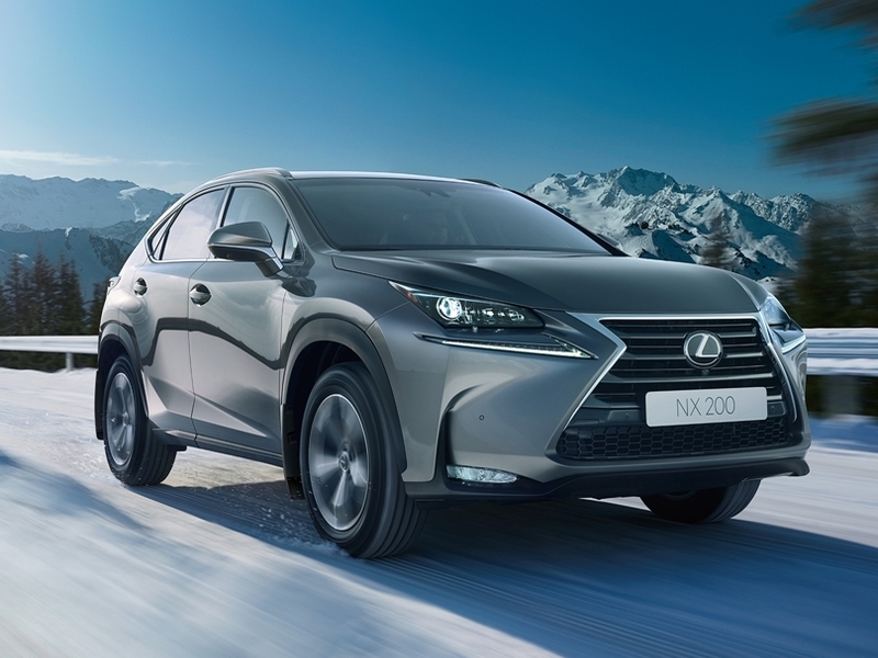 Lexus NX временно подешевел в России