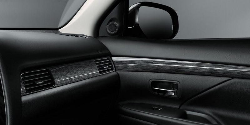 Mitsubishi Outlander 2015