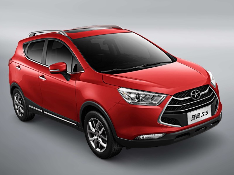 JAC S3 получил весьма удачную внешность