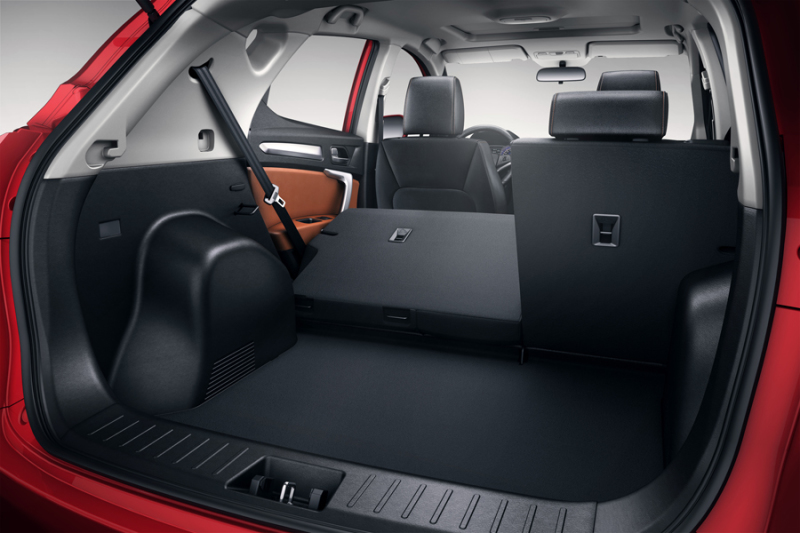 Сиденья складываются в пропорции 60:40