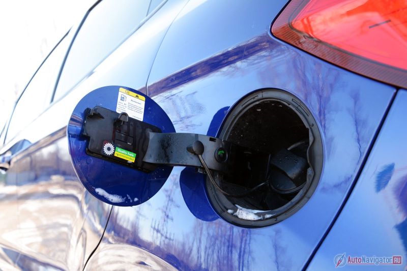 Заявленный экологически класс – пятый. При этом агрегат питается бензином АИ-92