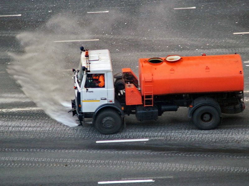 Московские дороги охлаждают три раза в день