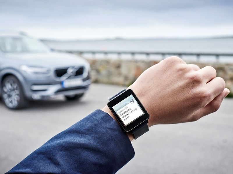 Приложение Volvo On Call сможет работать с часами Apple Watch и Android Wear