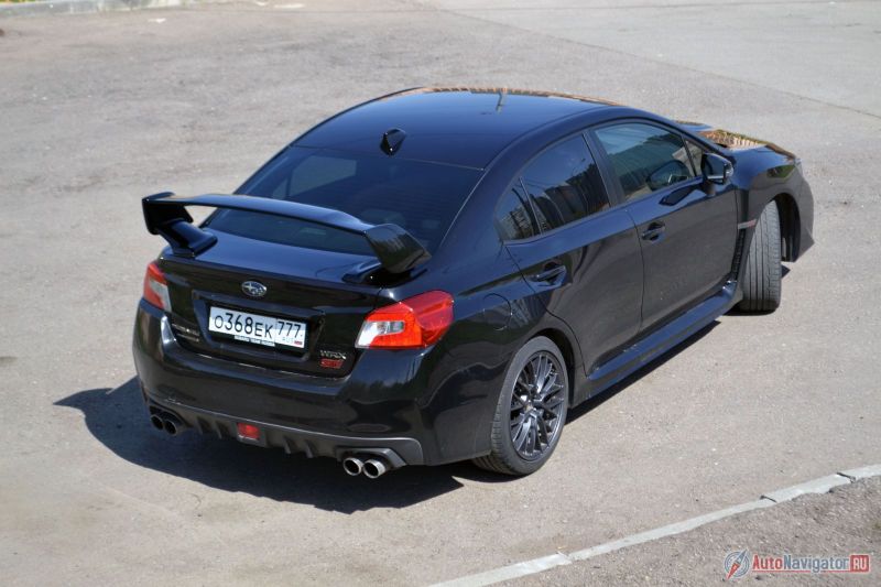 От этой книжной полки на багажнике все подростки в радиусе 20 километров сойдут с ума