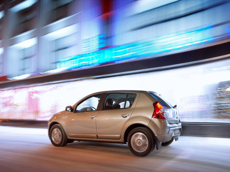 И все это за символическую доплату в 10 000 рублей, по сравнению с аналогичным седаном