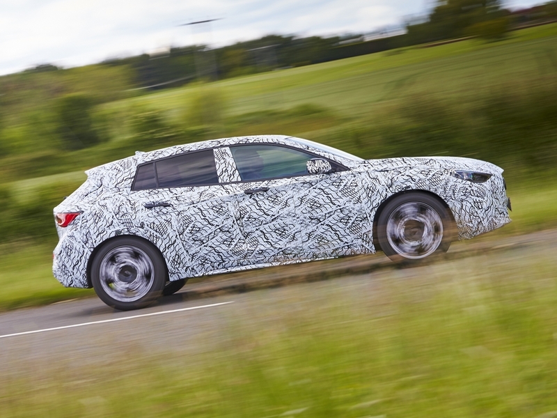 Премьера Infiniti Q30 состоится на автосалоне во Франкфурте