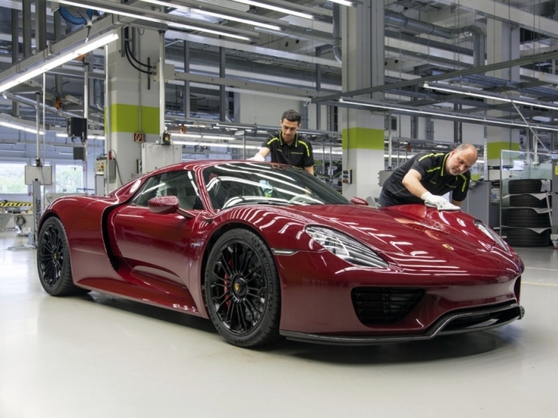 Производство Porsche 918 Spyder завершено
