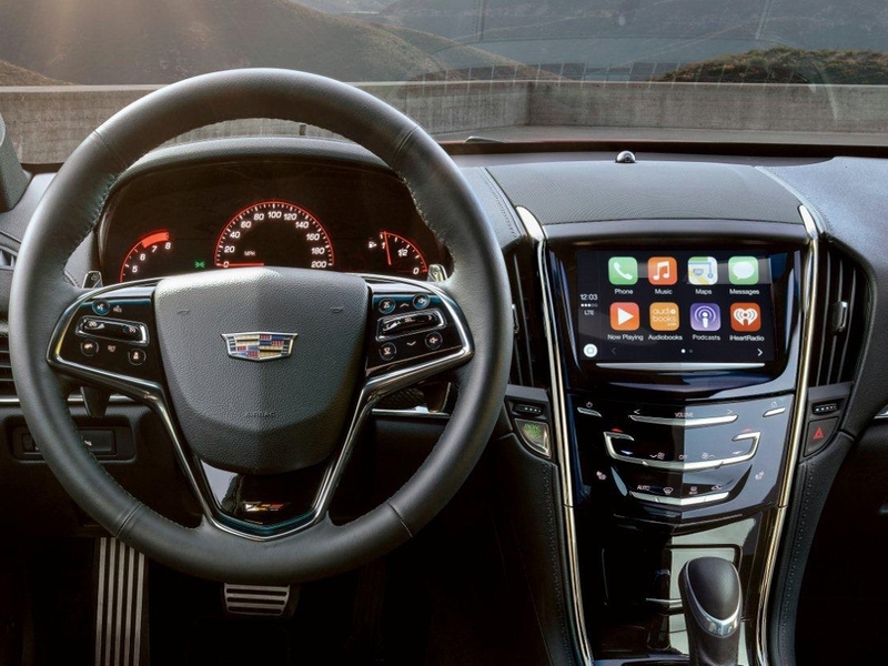 Автомобили Cadillac смогут «общаться» со смартфонами